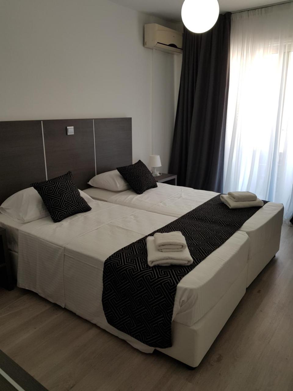 Les Palmiers Petrou Apartments Lárnaka Kültér fotó