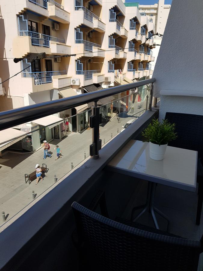 Les Palmiers Petrou Apartments Lárnaka Kültér fotó